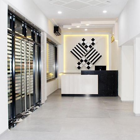 Ixoras Hotel Kinshasa Bagian luar foto